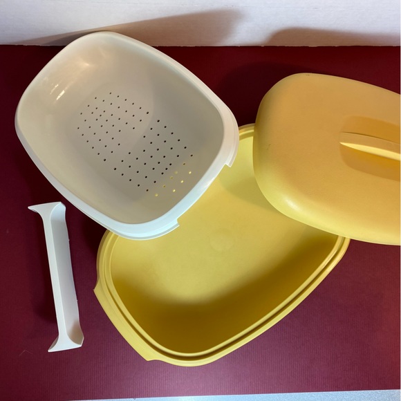 Tupperware 4 Piece Gold Veggie Rice Steamer Oval Serving Bowl - Picture 2 of 5